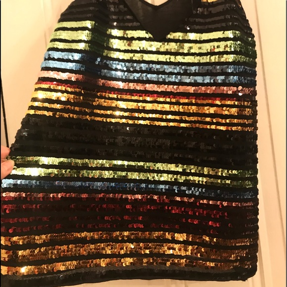 Express Multi-colored sequin top. - Picture 2 of 6